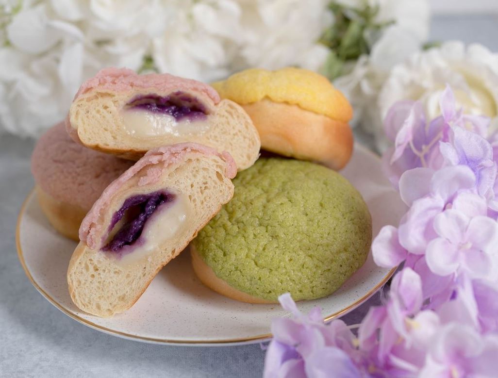 5 Bakeries That Will Make Your Plant-based Heart Sing